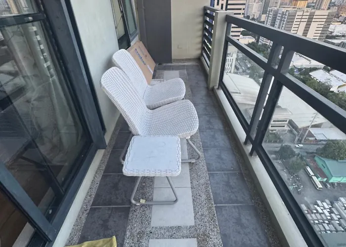 Flair Condotel 1 Bedroom Near Mrt Edsa Shangrila Megamall Lightmall
