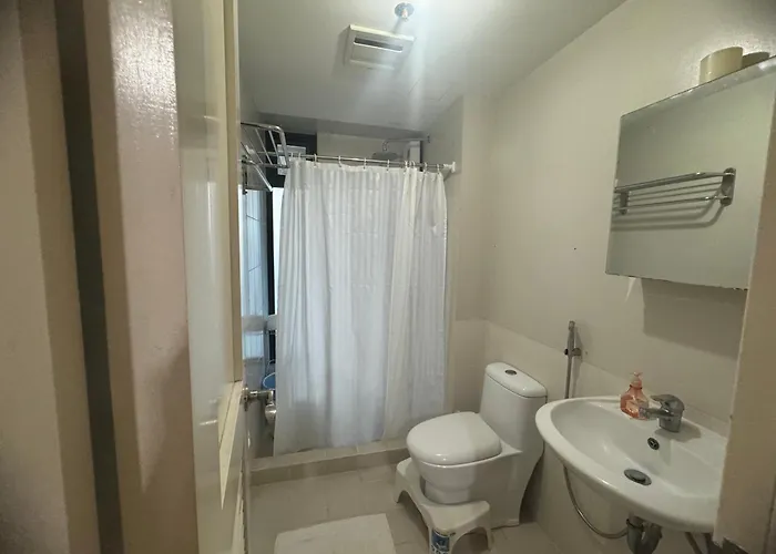 Flair Condotel 1 Bedroom Near Mrt Edsa Shangrila Megamall Lightmall